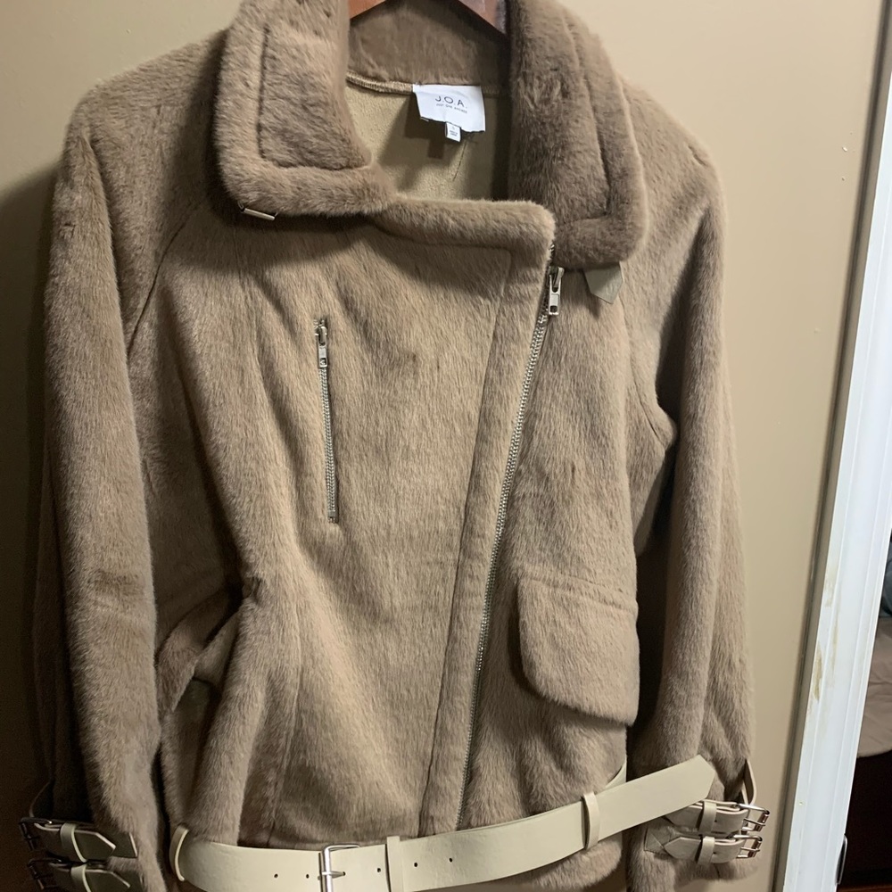 Just one answer belted wool jacket